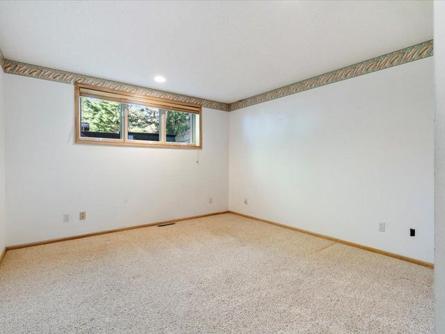 402 2nd Street SE, Crosby, MN 56441