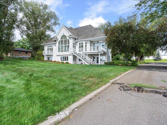 402 2nd Street SE, Crosby, MN 56441