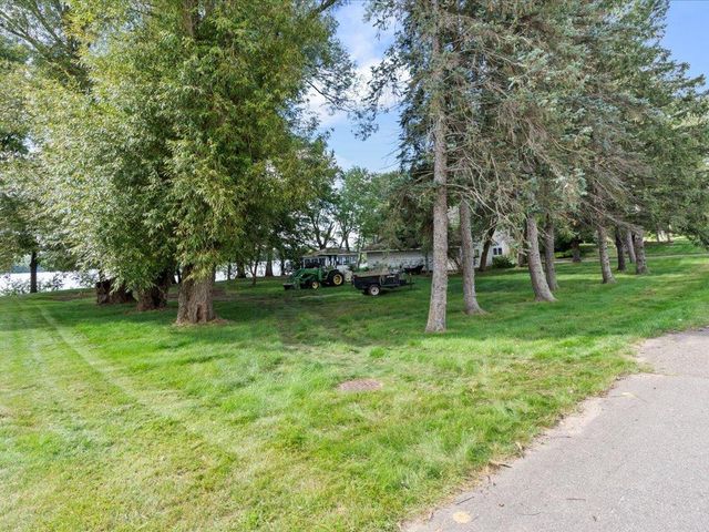 402 2nd Street SE, Crosby, MN 56441