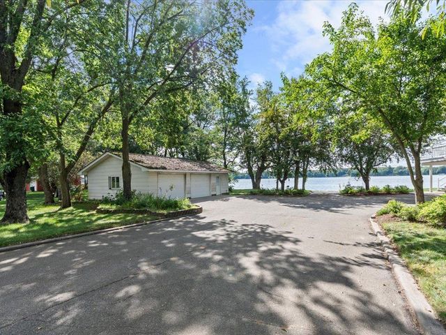 402 2nd Street SE, Crosby, MN 56441