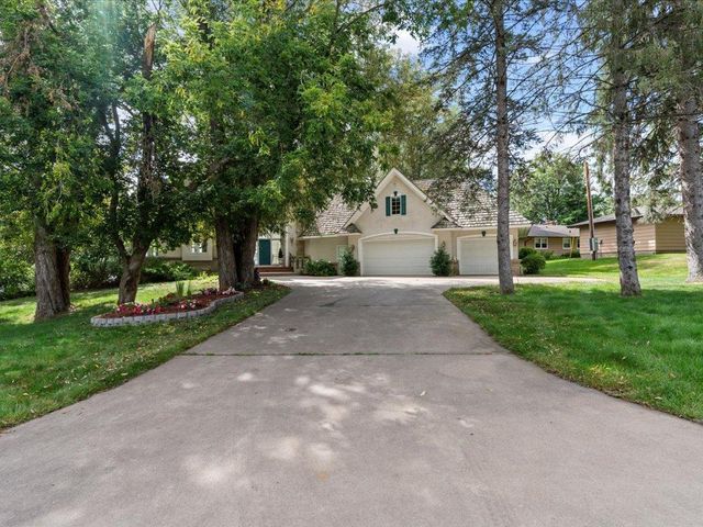 402 2nd Street SE, Crosby, MN 56441