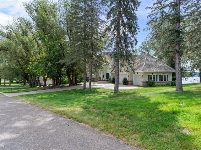 402 2nd Street SE, Crosby, MN 56441