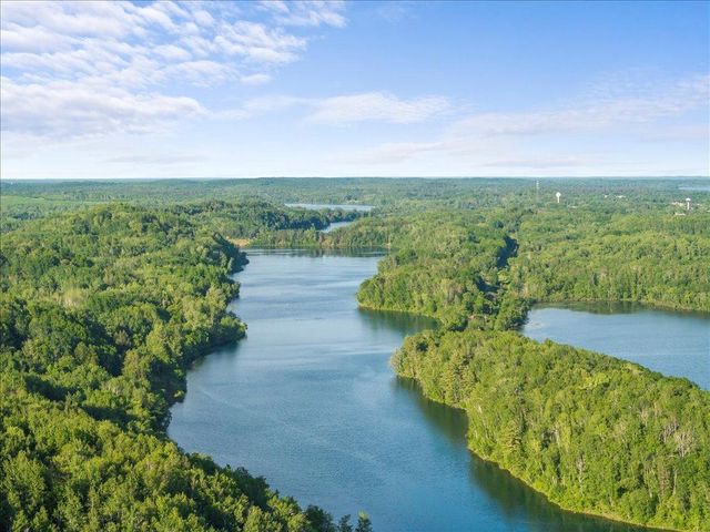 402 2nd Street SE, Crosby, MN 56441