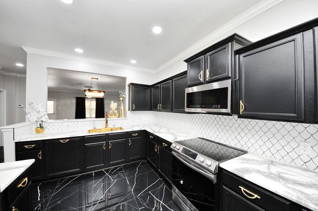 6931 Primrose Road, Baytown, TX 77521