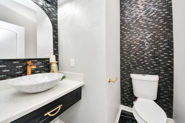 6931 Primrose Road, Baytown, TX 77521