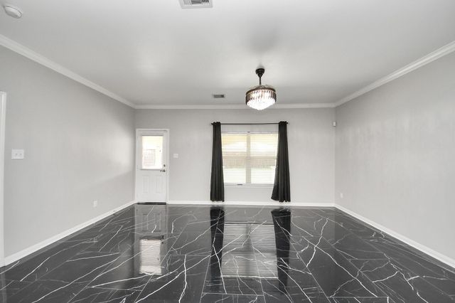 6931 Primrose Road, Baytown, TX 77521