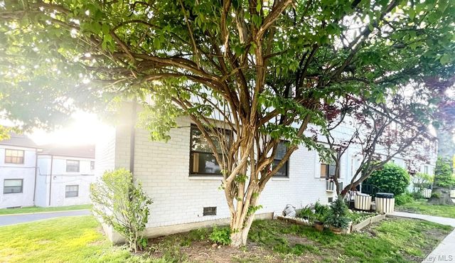 6722 136th Street A, Flushing, NY 11367