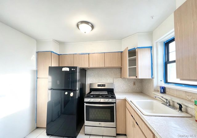 6722 136th Street A, Flushing, NY 11367