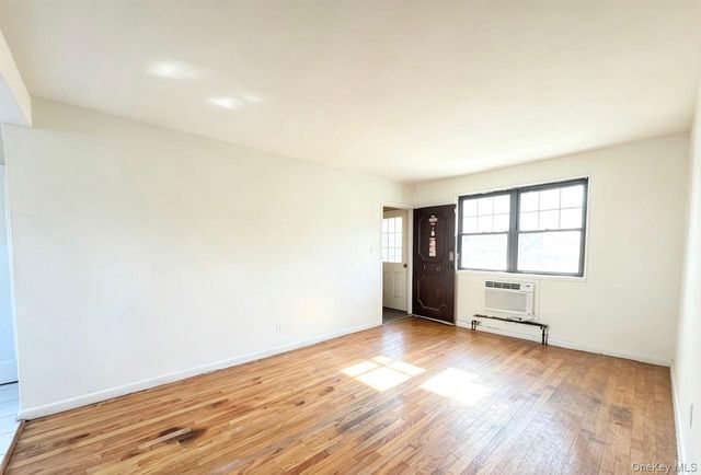 6722 136th Street A, Flushing, NY 11367