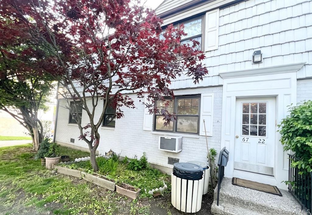 6722 136th Street A, Flushing, NY 11367