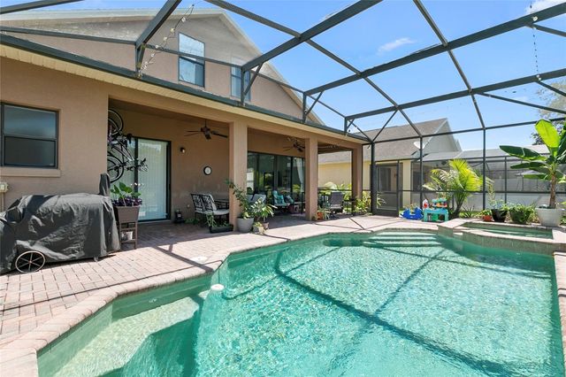 523 LAKE DAVENPORT CIRCLE, Davenport, FL 33837