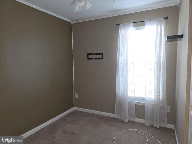 20 CLEMENS LN, Blackwood, NJ 08012