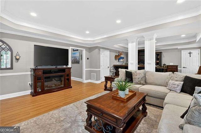 516 Brookeshyre Court, Woodstock, GA 30188