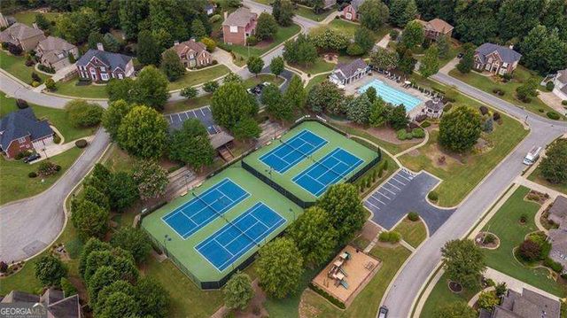 516 Brookeshyre Court, Woodstock, GA 30188