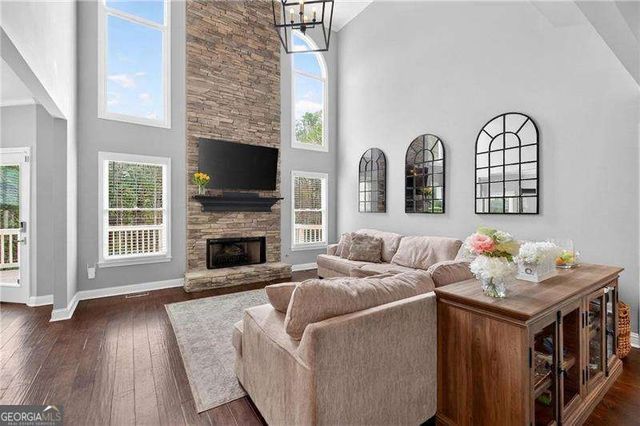 516 Brookeshyre Court, Woodstock, GA 30188