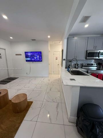 133 SW 22nd Ter, Fort Lauderdale, FL 33312