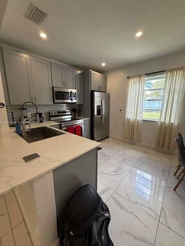 133 SW 22nd Ter, Fort Lauderdale, FL 33312