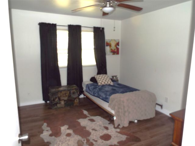 808 Shady Trail, Athens, TX 75751