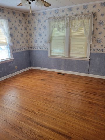 1207 S Birmingham Avenue, Tulsa, OK 74104