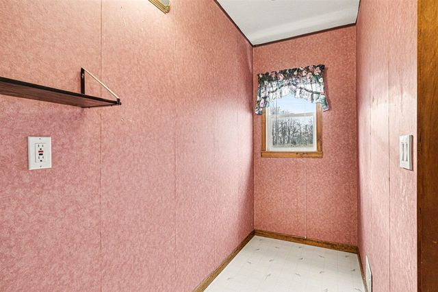 15394 Devereaux Road, Albion, MI 49224