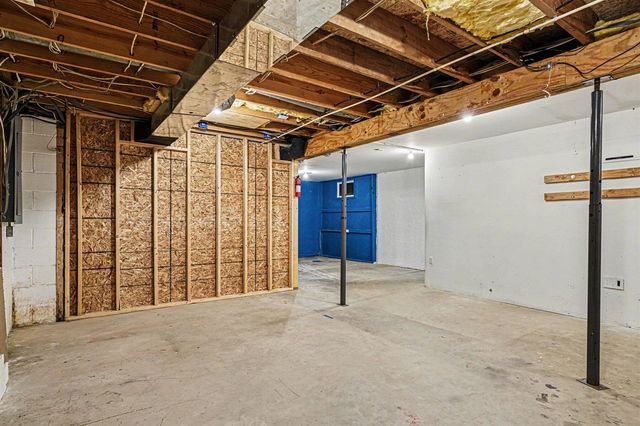 15394 Devereaux Road, Albion, MI 49224