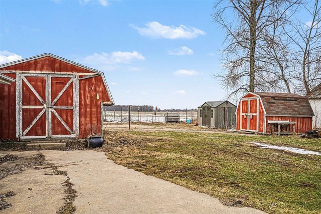 15394 Devereaux Road, Albion, MI 49224