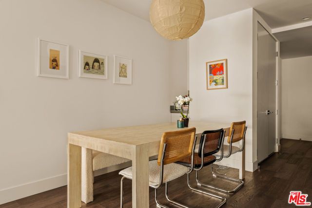 728 N Sweetzer Avenue 212, West Hollywood, CA 90069