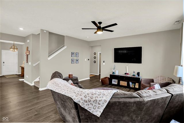 2042 Downey Lane, Greenfield, IN 46140