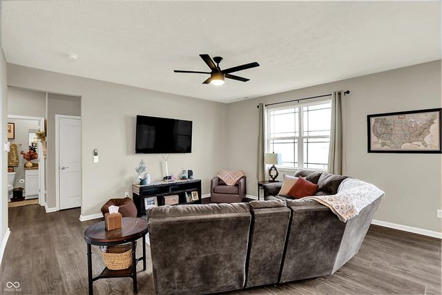 2042 Downey Lane, Greenfield, IN 46140