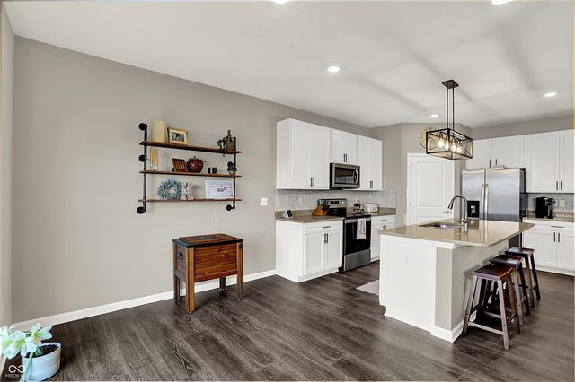 2042 Downey Lane, Greenfield, IN 46140