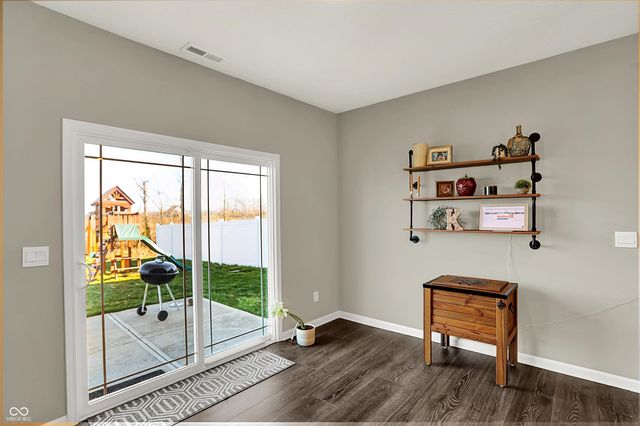 2042 Downey Lane, Greenfield, IN 46140