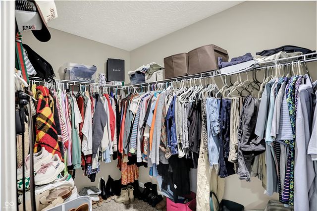 2042 Downey Lane, Greenfield, IN 46140