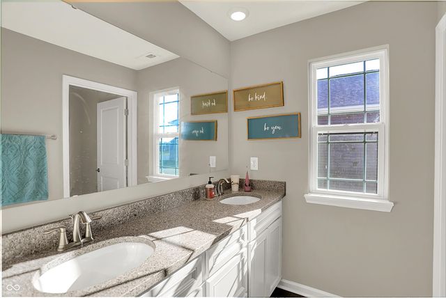 2042 Downey Lane, Greenfield, IN 46140