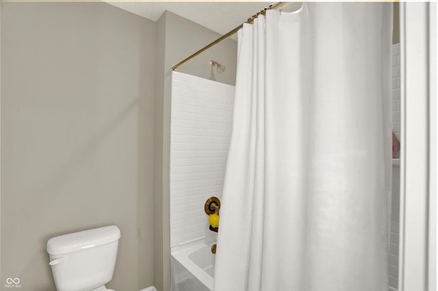 2042 Downey Lane, Greenfield, IN 46140