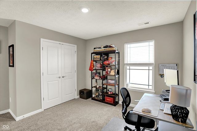 2042 Downey Lane, Greenfield, IN 46140