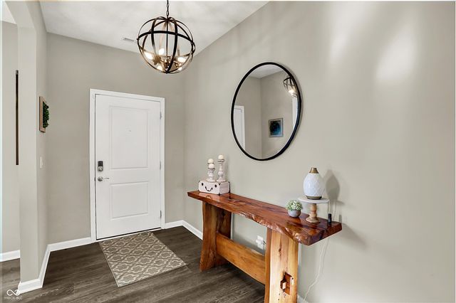 2042 Downey Lane, Greenfield, IN 46140