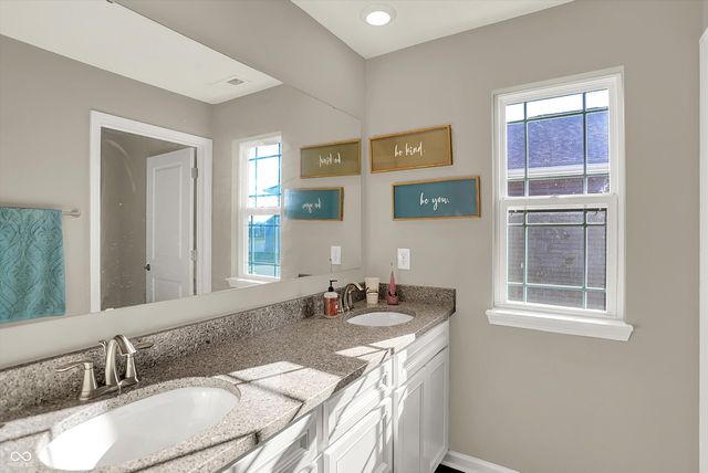 2042 Downey Lane, Greenfield, IN 46140