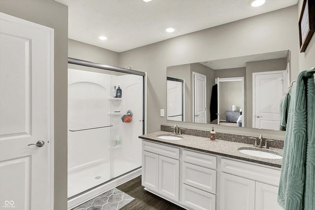 2042 Downey Lane, Greenfield, IN 46140