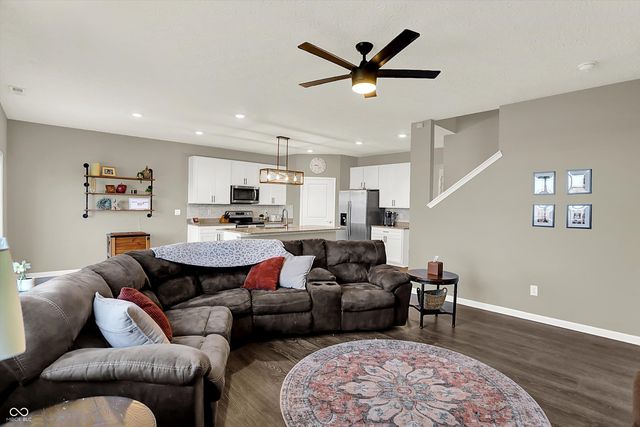 2042 Downey Lane, Greenfield, IN 46140