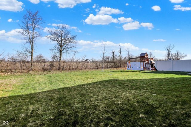 2042 Downey Lane, Greenfield, IN 46140