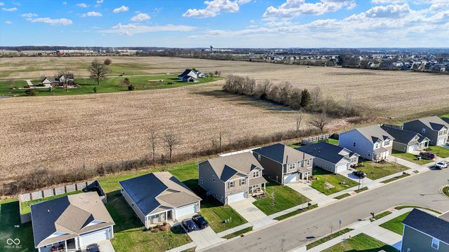 2042 Downey Lane, Greenfield, IN 46140