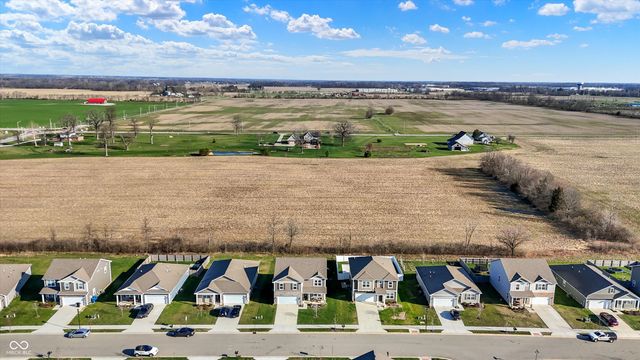 2042 Downey Lane, Greenfield, IN 46140