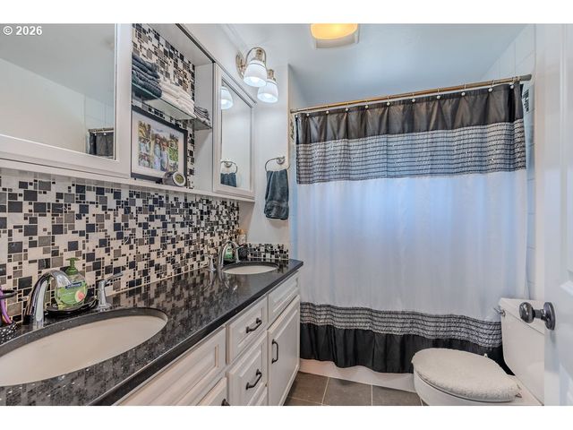 32728 Ne CHAMBERLAIN Rd, Corbett, OR 97019