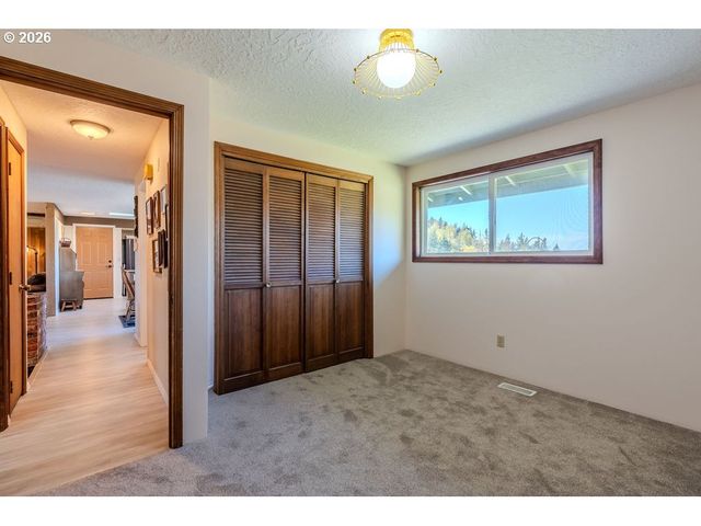 32728 Ne CHAMBERLAIN Rd, Corbett, OR 97019