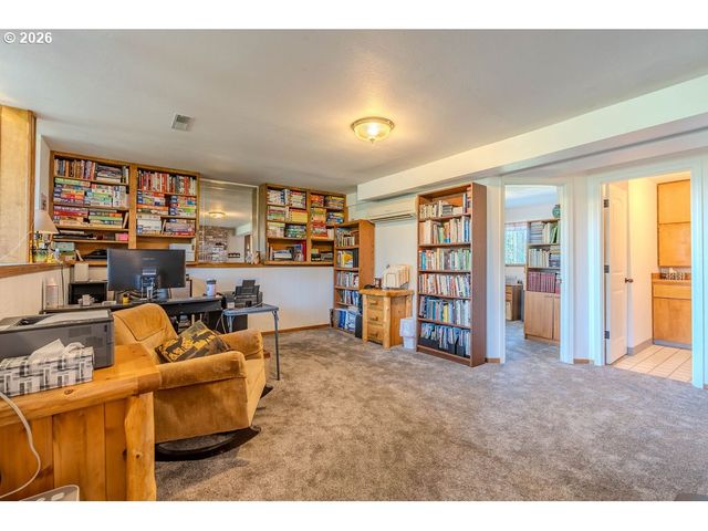 32728 Ne CHAMBERLAIN Rd, Corbett, OR 97019