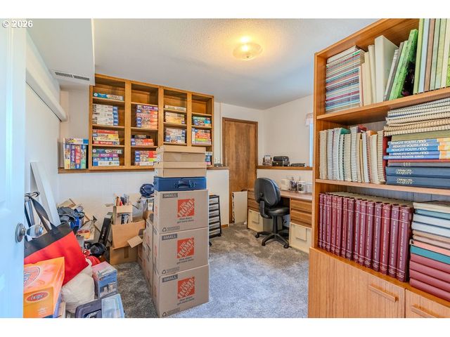 32728 Ne CHAMBERLAIN Rd, Corbett, OR 97019