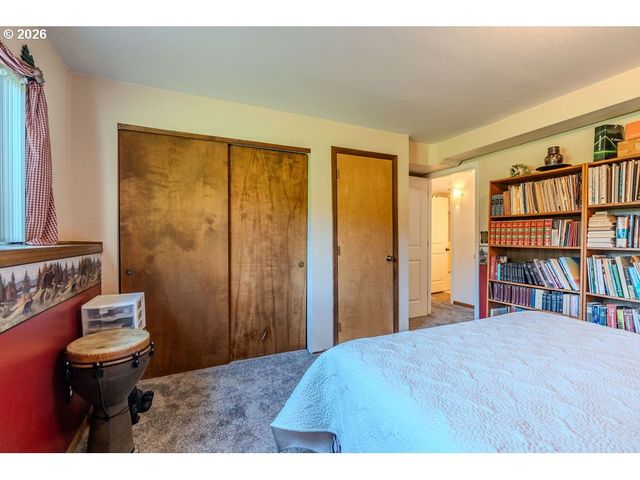 32728 Ne CHAMBERLAIN Rd, Corbett, OR 97019