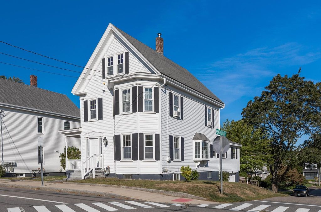 97 Middle Road, Portsmouth, NH 03801