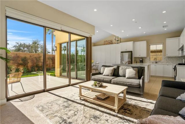 140 San Benito, Irvine, CA 92618