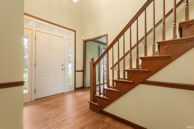 51945 Lake Knoll Court, Granger, IN 46530